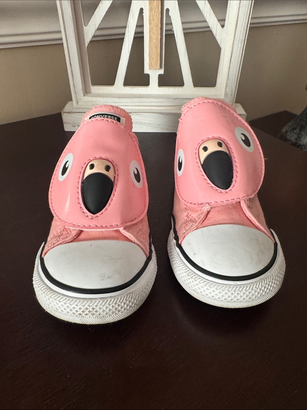 Converse Kids Pink Flamingo Slip-On Sneakers with White Soles size kids 10